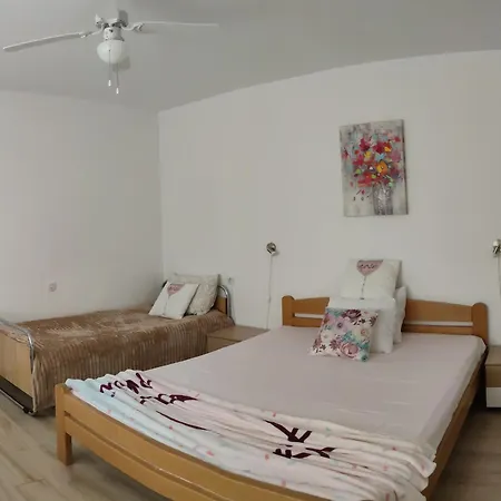 парк юлия Apartment Sandanski